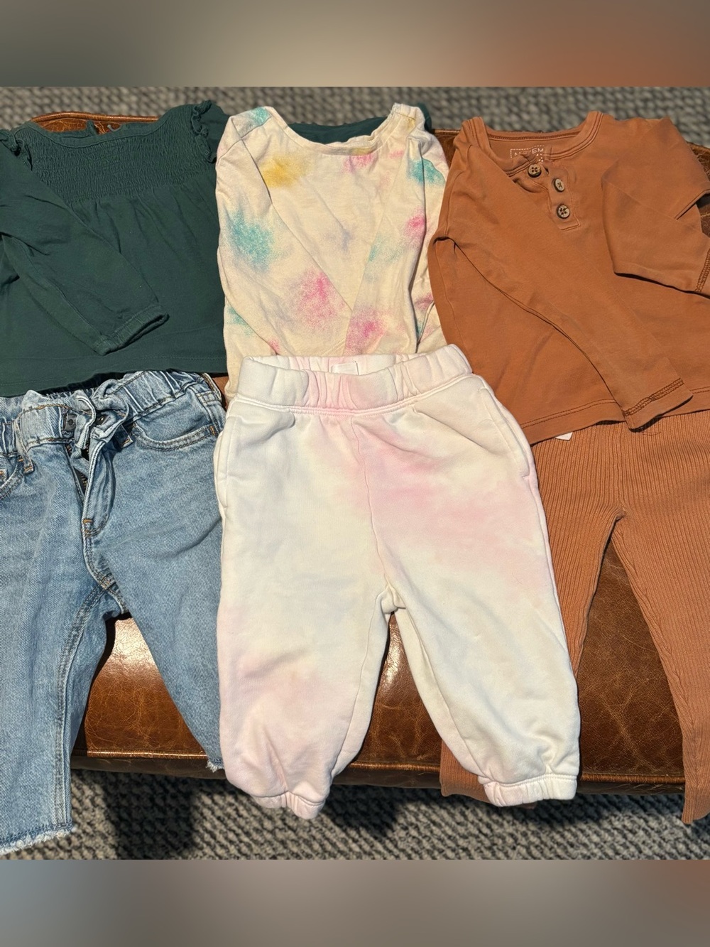 Girl tops and bottoms. Casual fits.